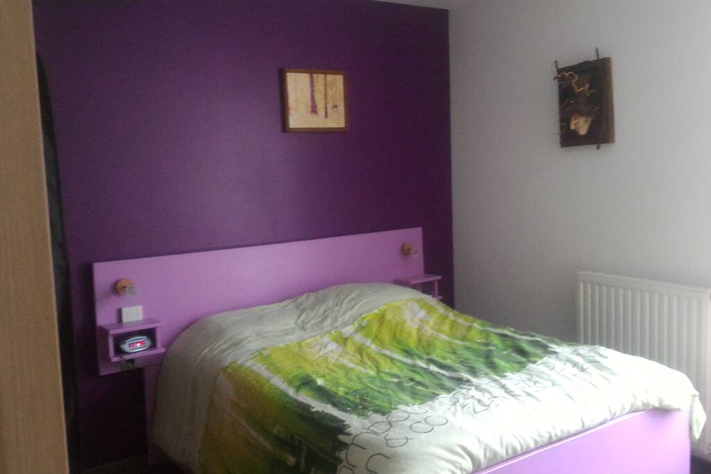 Première chambre (vrai lit)