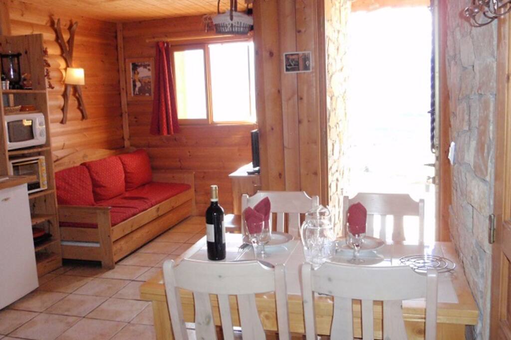 REPAS A L'INTERIEUR