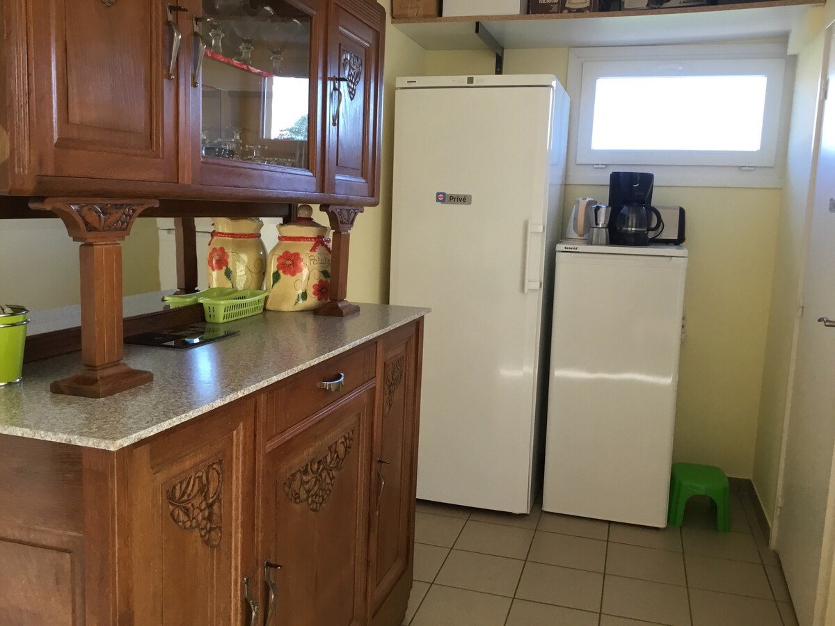 Propriété Airbnb réussie: 2 bedrooms in detached house, enclosed courtyard à Paray Le Monial