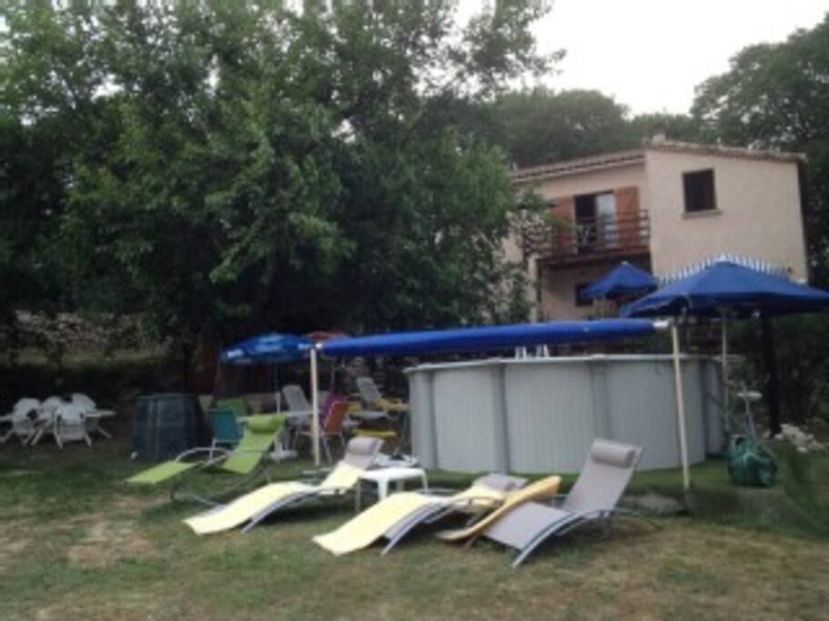 La piscine arriere