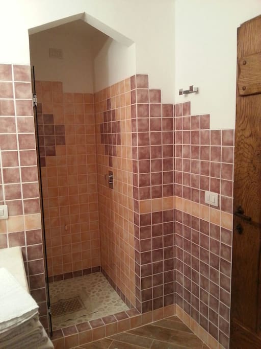 bagno privato con grande doccia