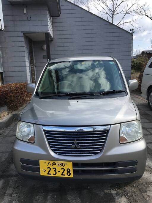 Rental cars ¥2000 one day.