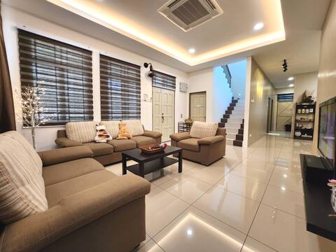 New Modern & Homely bungalow市区双层独栋洋房Relax Inn92旅安居