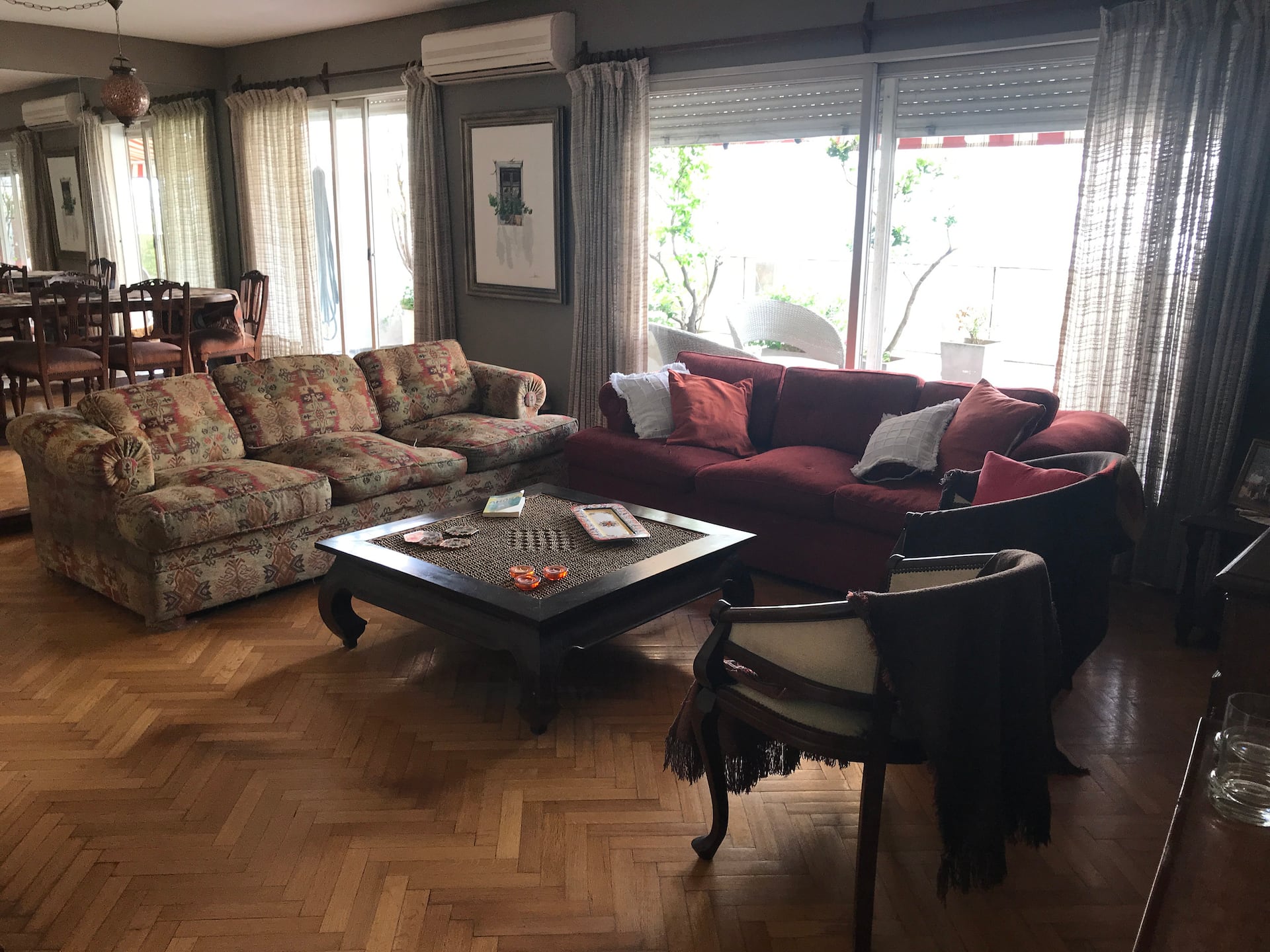 Apartamento mobiliado de quatro quartos em Palermo