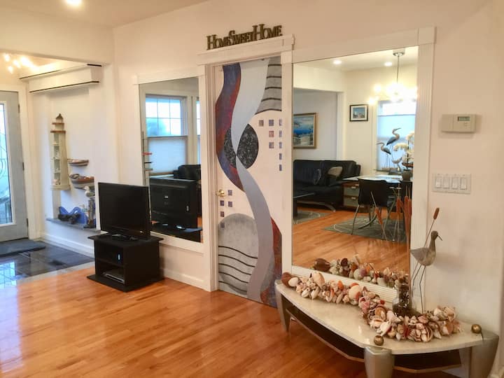 Fabulous Ocean front 2 BRs with private beach Houses for Rent in Sea