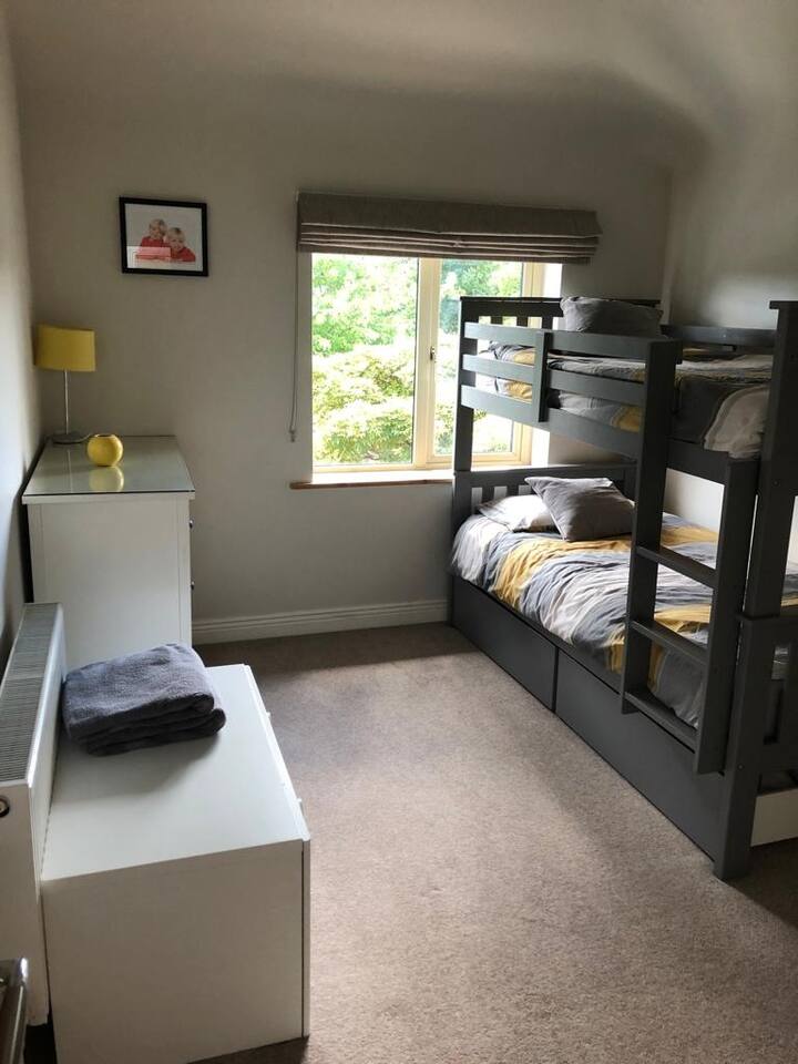 Bedroom 4 with single bunk beds.