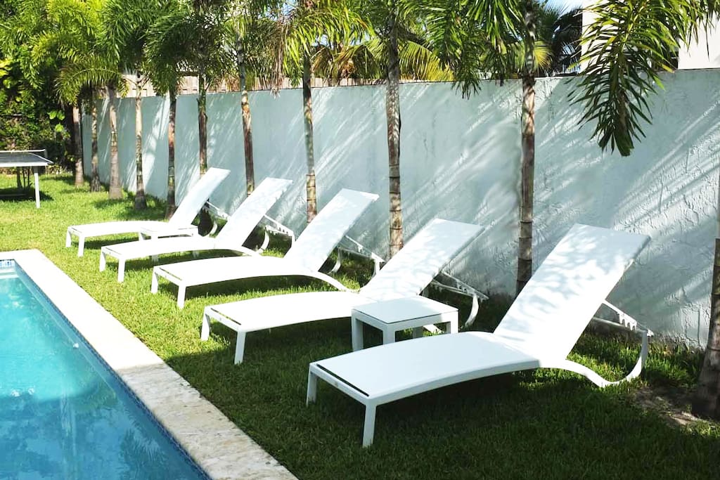Garden & Pool