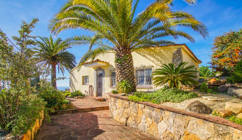 YourHouseInSpain-traumhafter Meerblick+Pool+4Pax