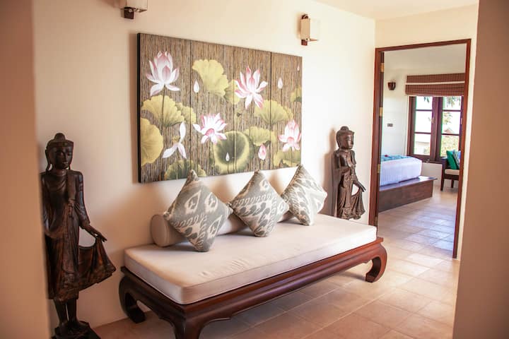 Kitanda cha mchana kwenye ghorofani 