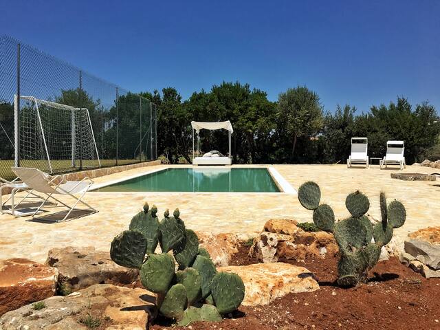 MASSERIA CON CAMPO TENNIS E PISCINA gallery image 4