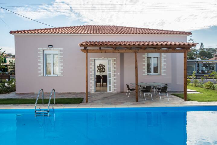 Villa Paradise gallery image 2