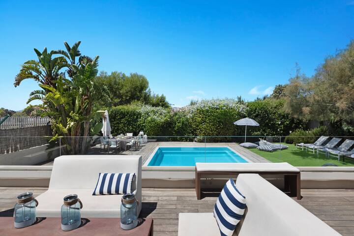 Villamarinacristal minimalist optional heated pool gallery image 2