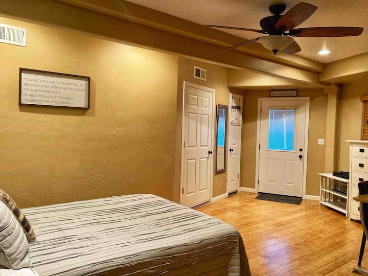 Yosemite Room (2nd of 2 master bedrooms) has a private bathroom with walk in shower and direct access out to the downstairs deck with hot tub. This room also includes Cable TV (DirectTV).