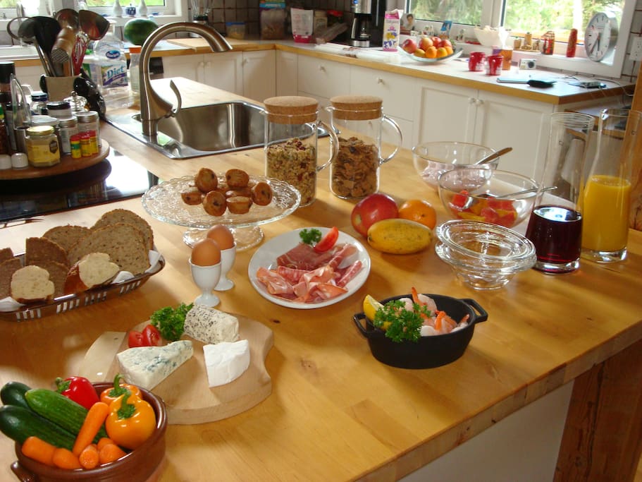 Breakfast includes;
Juice, cheeses, cold cuts, fresh fruit salad, home made muesli, joghurt and a variety of breads