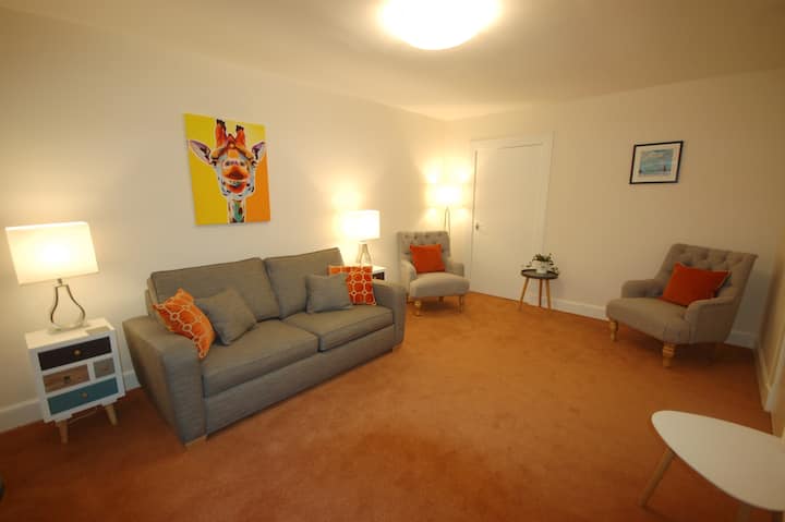A Quaint City Centre/new Town Apartment - Museum of Childhood