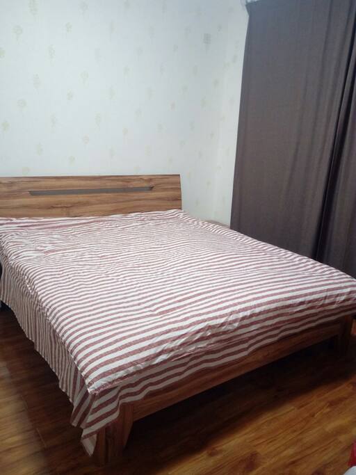 小屋 1.8*2.0双人床