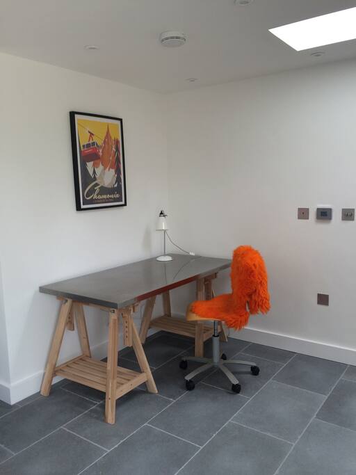 Desk area, just in case you want to do some work.
