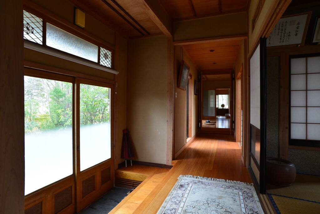 玄関内部