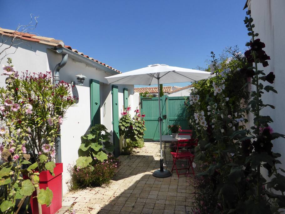 Cour privée