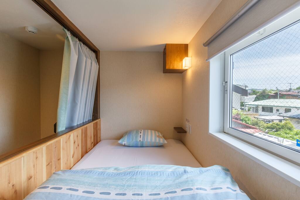 Maisanchi Podstyle 4 Bunk Bed Mixed Dormitory Hostel for Rent in