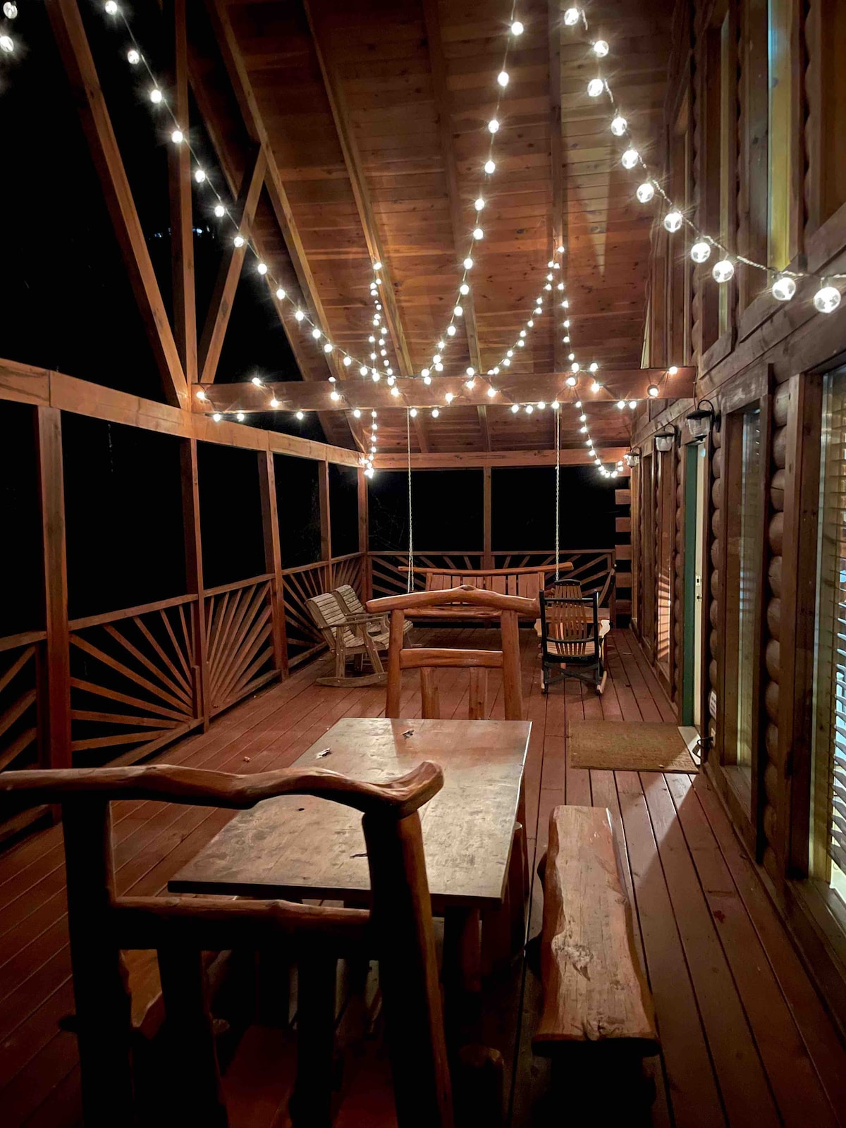 Moonstone Manor/Beary Nice Slade KY. RRG Hot Tub! Cabins for Rent in