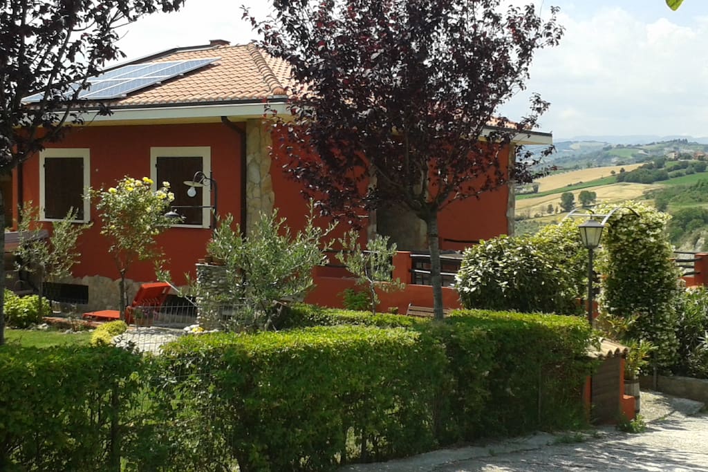 vista casa dall'ingresso