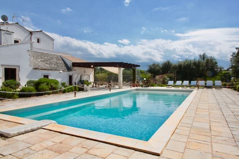 Beautiful masseria near Castellana