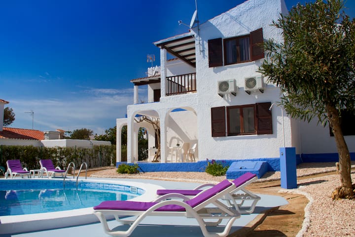 APARTAMENTOS BLUE BEACH MENORCA