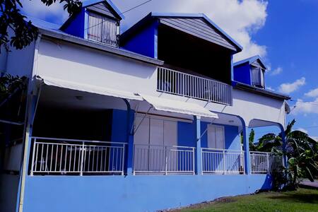 Chambre privée (+transport) proche aéroport !