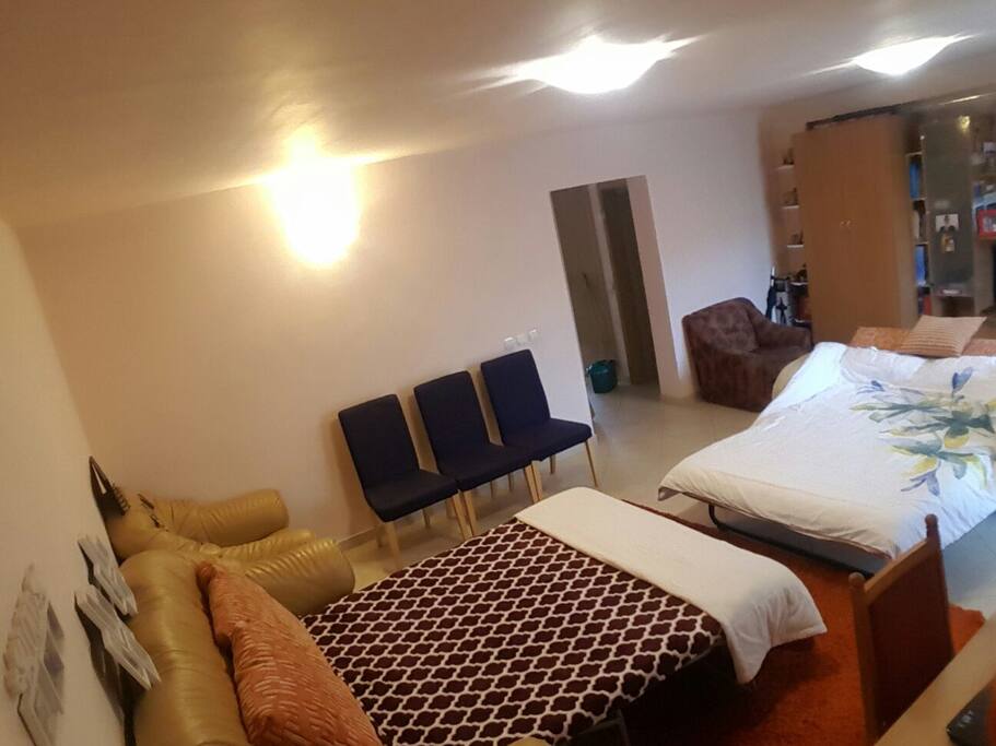 2 beds from 2 sofas
