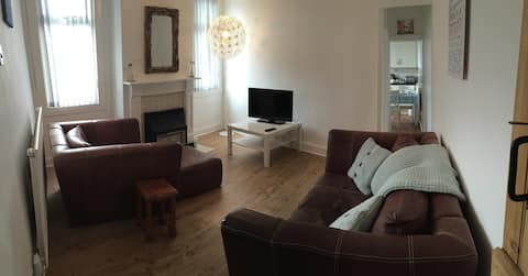 Popular Airbnb listing: Brown's Bolthole by the Sea in North East Lincolnshire