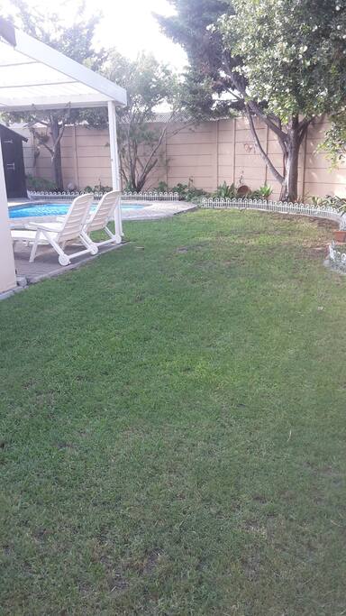 Spacious, secure garden