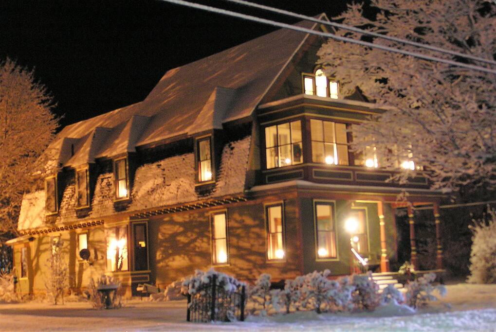 The Wright Place at Christmastime