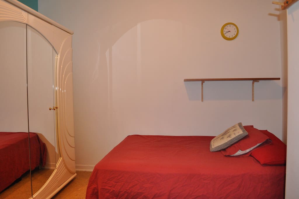 Nouveau lit comfortable / New & Comfy Bed