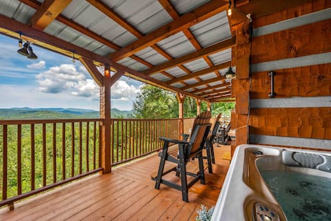 Best Mtn Views in Townsend! Cades Cove! Hot Tub!