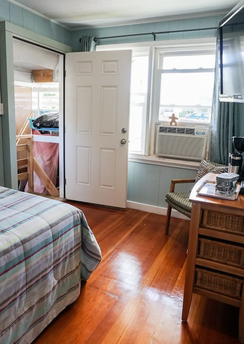 private entrance to room