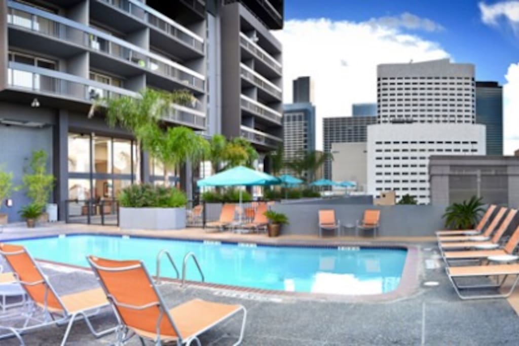 The pool on the 9th floor provides a place to catch some sun and take a dip!