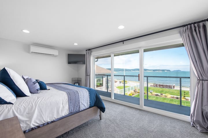 1st King Bed Master Bedroom 