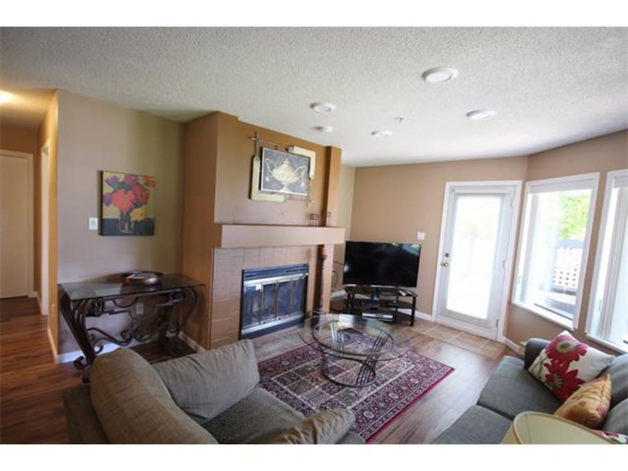Living Room with patio door
