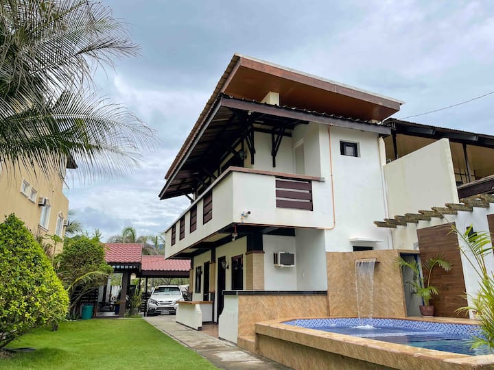 Bataan Peninsula Holiday Rentals & Homes Gitnáng Luzon, Philippines