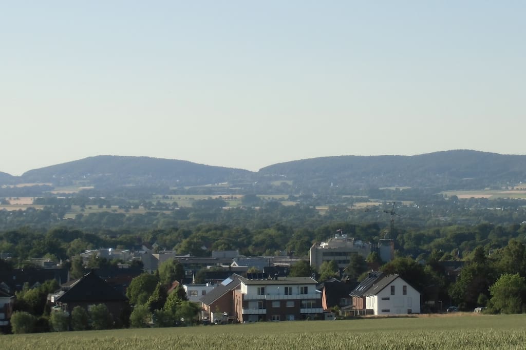 Blick auf Bad Oeynh. und das Wiehengebirge