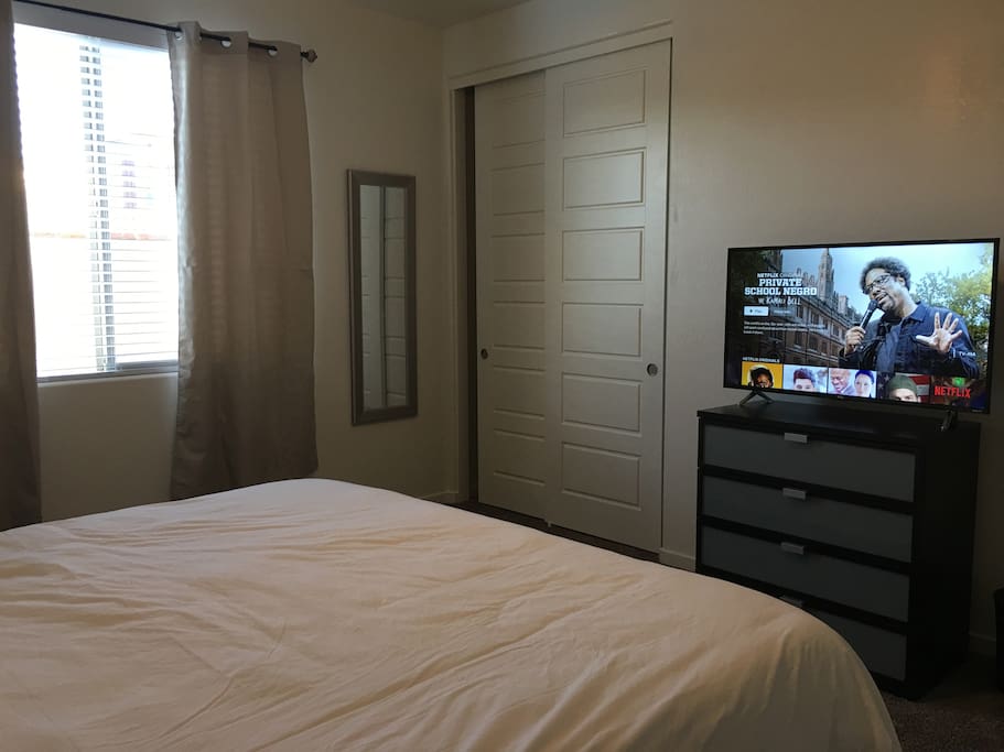 Dresser with 43" Roku Smart TV