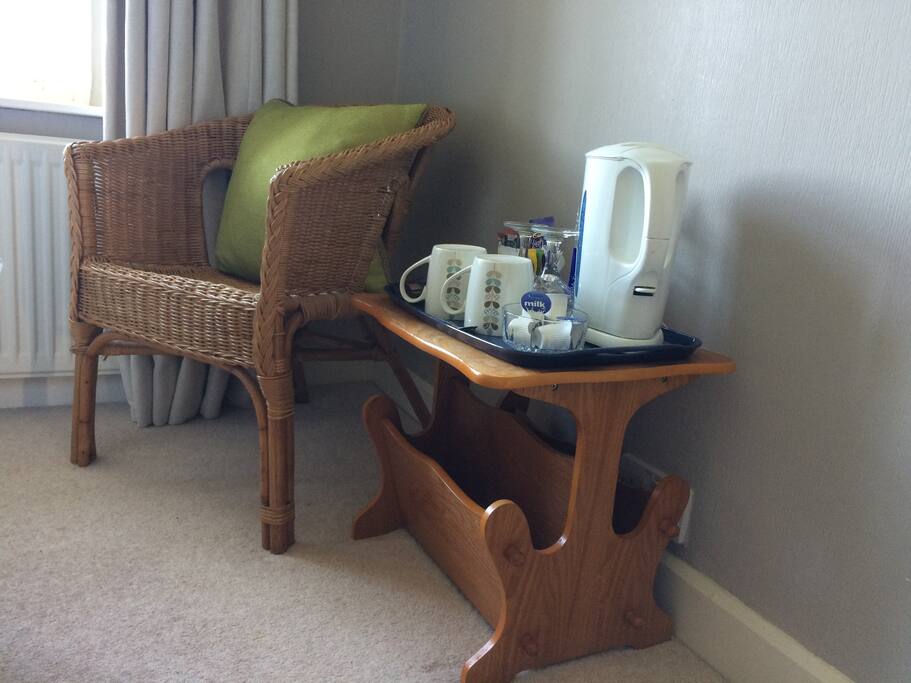 Tea & coffee making facilities in both rooms