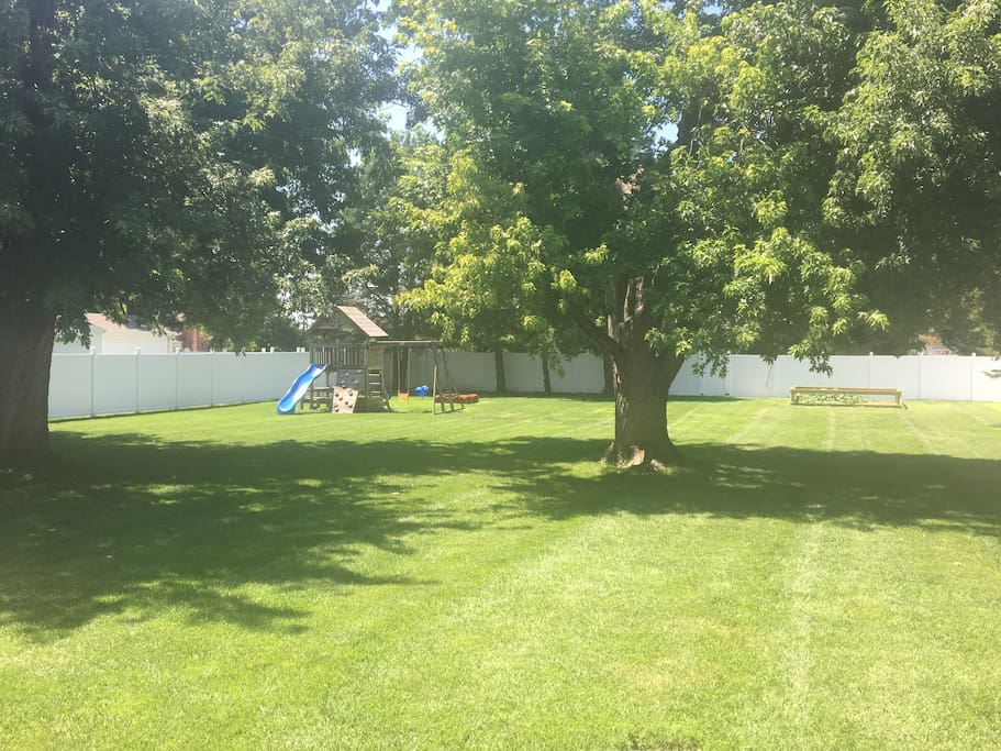 Fenced Yard (1/2 acre)