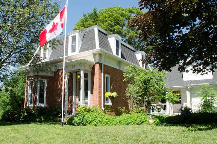 Top Newboro Bed And Breakfasts Vacation Rentals Airbnb