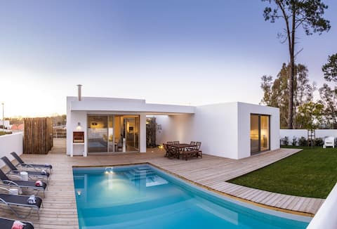 Imóvel de sucesso: Brejos Villa Comporta with heated pool em Comporta