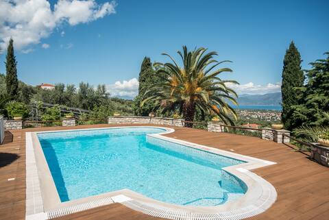Villa Panorama with Sea View&Shared Pool