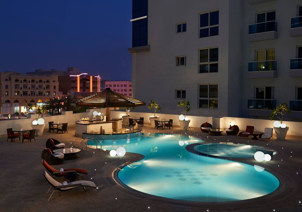 Outdoor temperature controlled pool