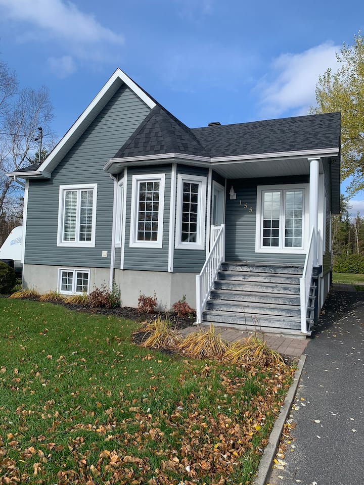 DolbeauMistassini locations de vacances et logements Québec