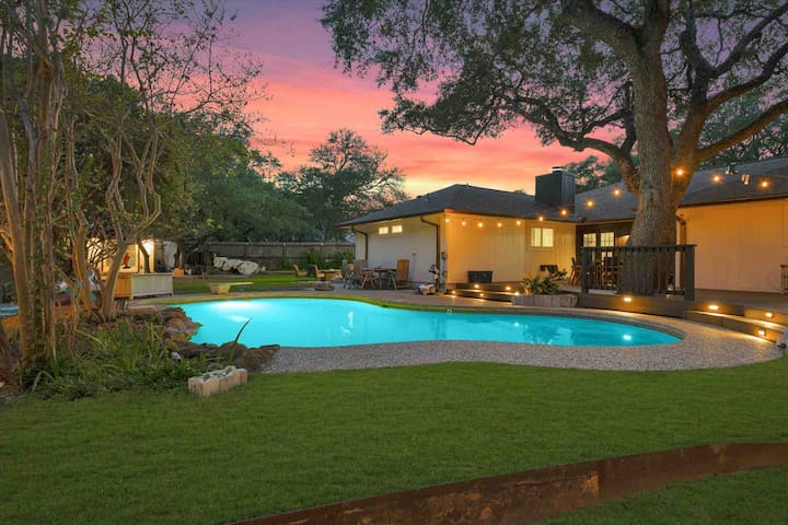TheHideawayVaca – South Austin:Backyard Pool Oasis